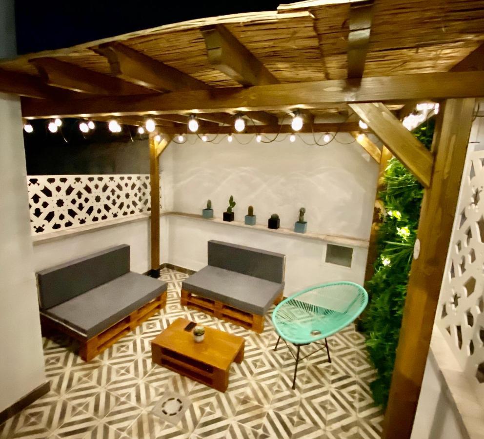 Precioso Atico Con Terraza En El Centro De Madrid Amazing Penthouse In Madrid Center Apartment Exterior foto