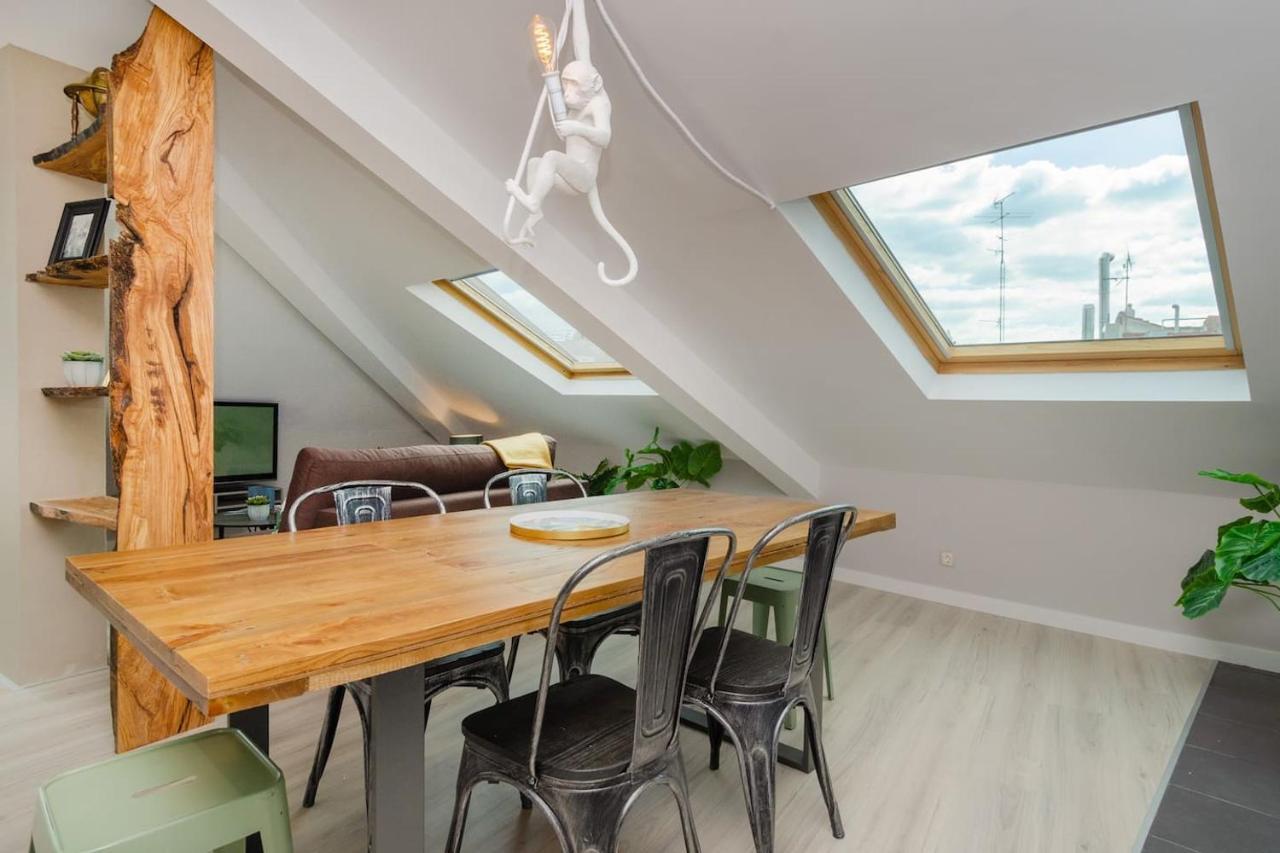 Precioso Atico Con Terraza En El Centro De Madrid Amazing Penthouse In Madrid Center Apartment Exterior foto